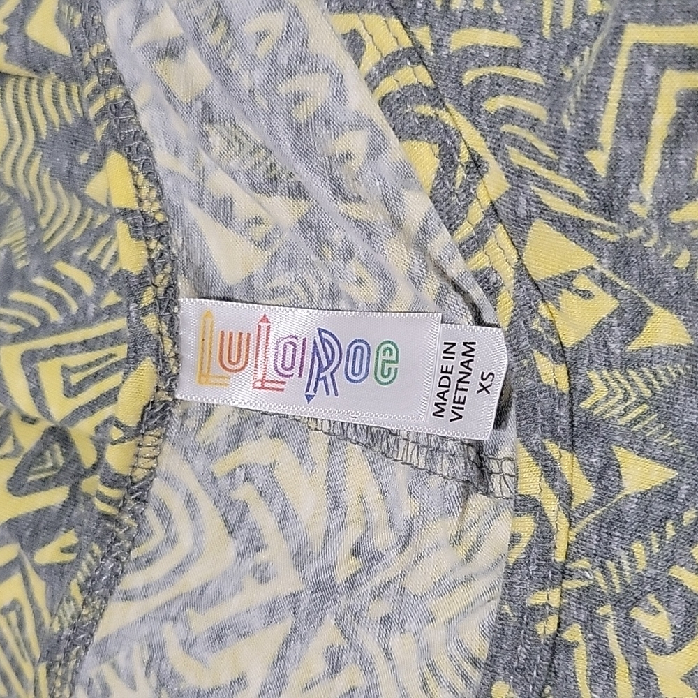 NWT LulaRoe Perfect Tee - Picture 4 of 4